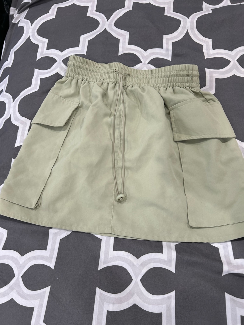 PrettyLittleThing Olive Green Cargo Mini Skirt